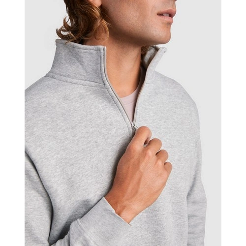 SUDADERA CON MEDIA CREMALLERA A TONO ANETO REF SU1109